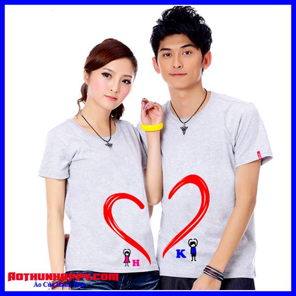 Tự tạo cho mình và nửa kia những bộ đồ đôi, đặc biệt là áo thun cặp đôi là cách thể hiện tình cảm