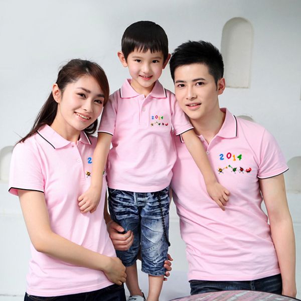 Nên chọn loại áo size rộng để bé có thể thoải mái vui chơi