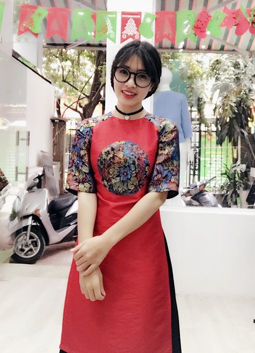 Áo dài cách tân chất liệu gấm, lụa mang vẻ sang trọng