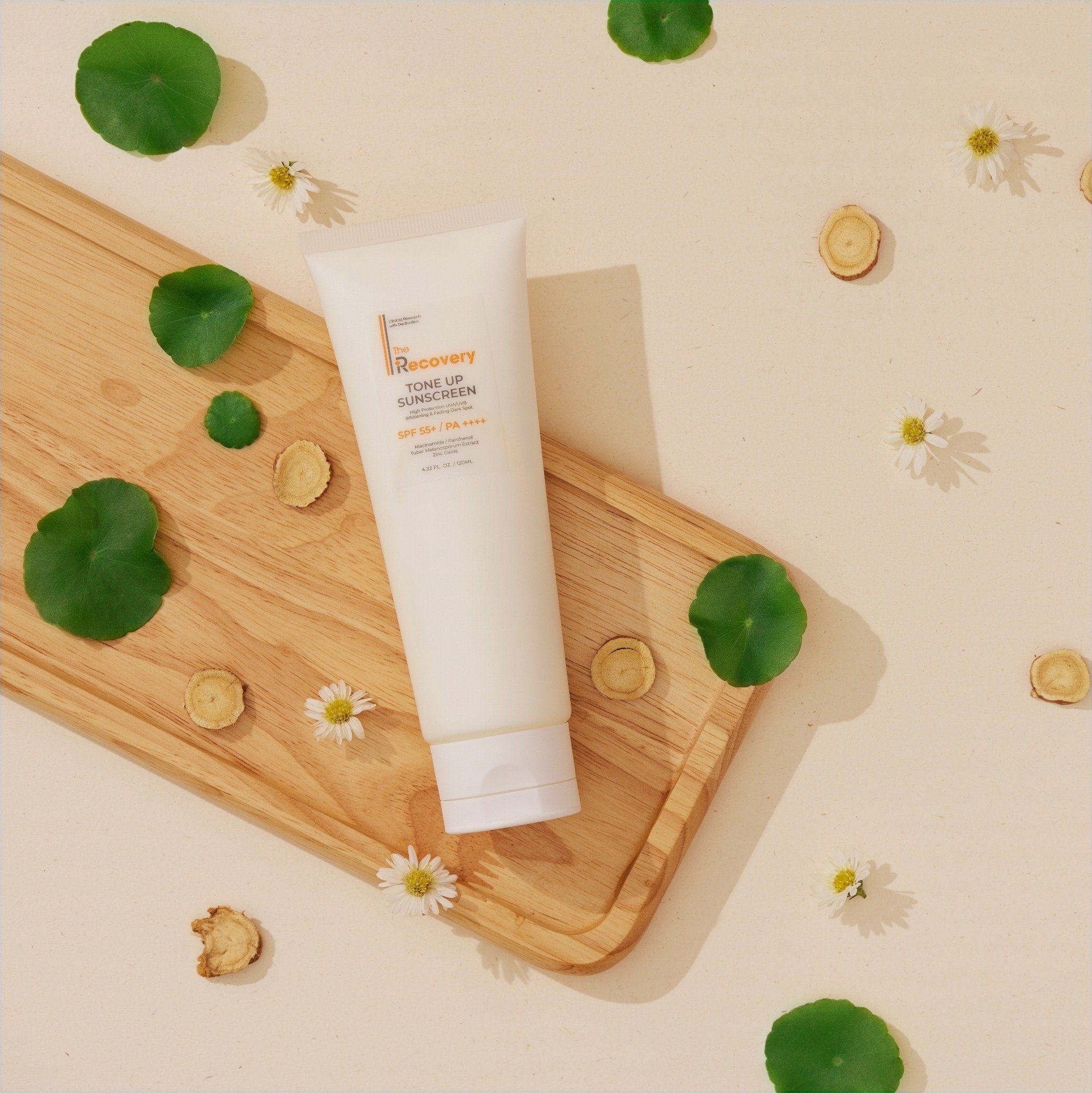 Chào mừng bạn đến với The Recovery Tone Up Sunscreen SPF 55 một sản phẩm chủ thương hiệu mỹ phẩm The Recovery, nguyên liệu nhập khẩu 100% từ Châu Âu