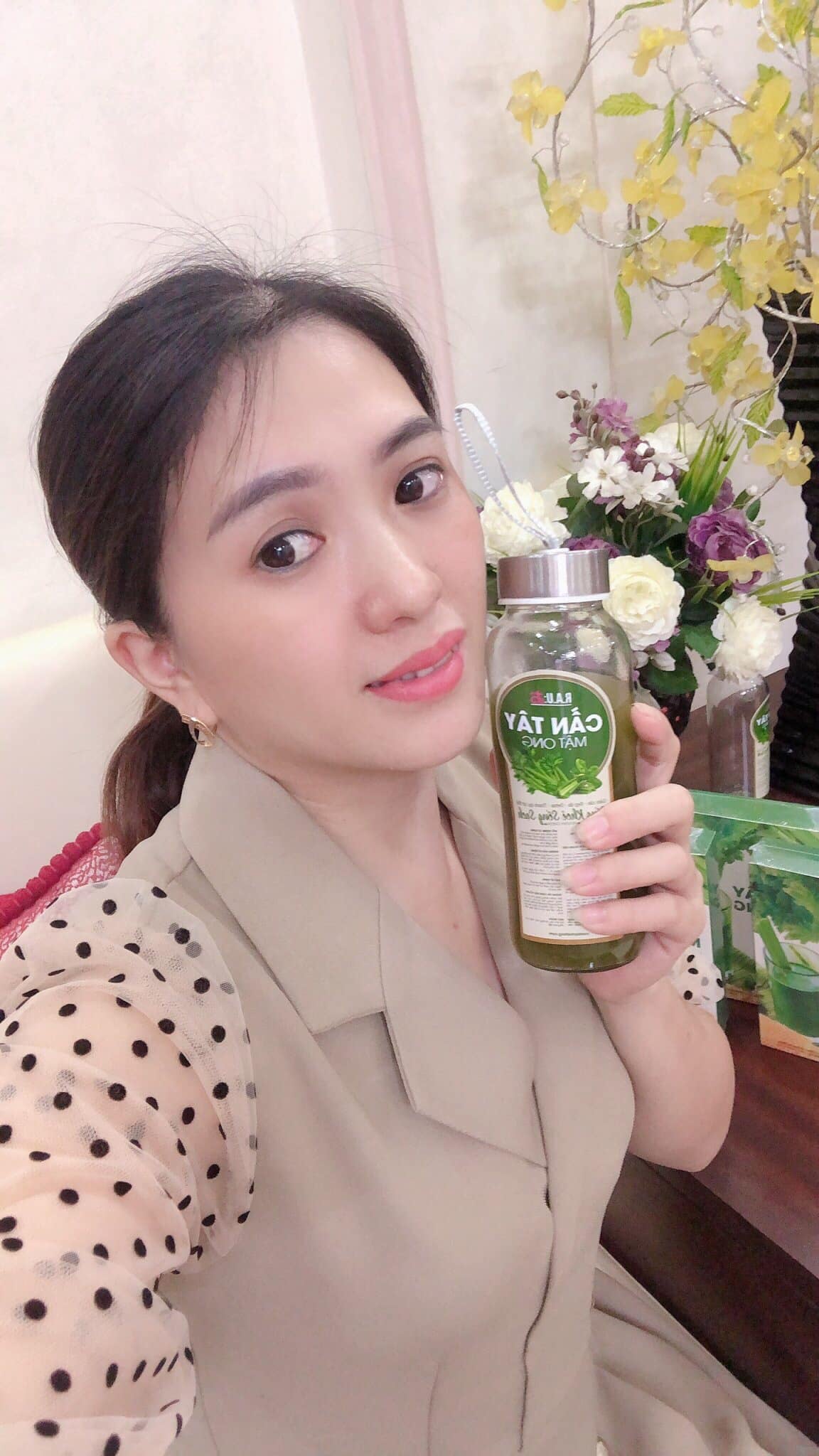 Có gì trong 1 ly cần tây mật ong motree