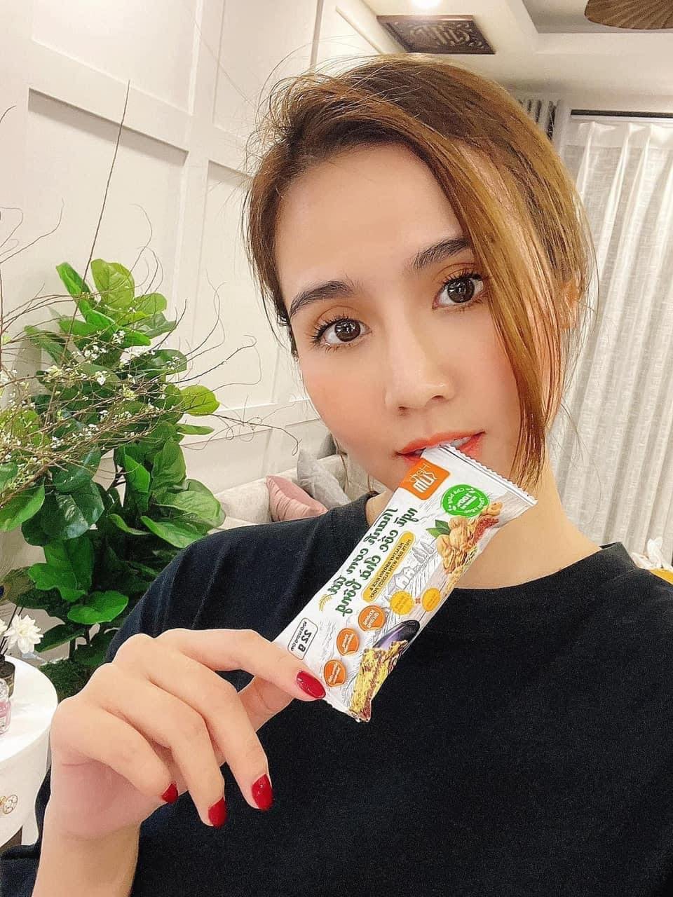💯💯Bánh gạo lứt ngũ cốc Herbslim Thực phẩn số 1 cho người ăn kiêng tinh bột