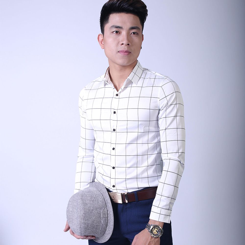 Là áo đúng cách cũng góp phần giúp chiếc áo sơ mi của các chàng trở nên chỉnh chu, bền đẹp hơn