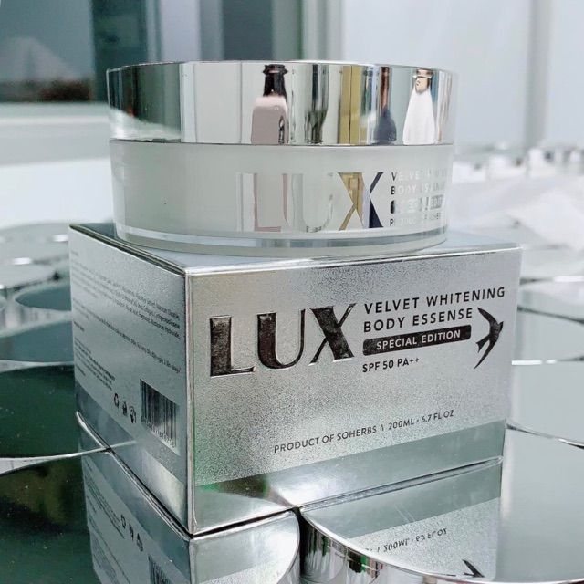 Kem body Lux - tinh chất yến tươi & collagen