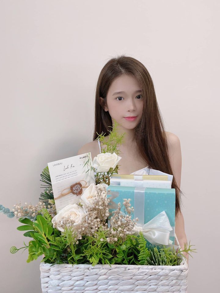 Me-time một chút với linh ka nha ️