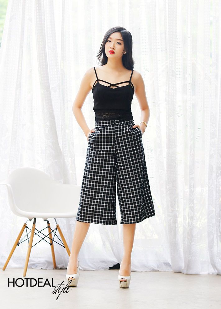 Phối quần ống rộng Culottes đẳng cấp cùng áo hai dây