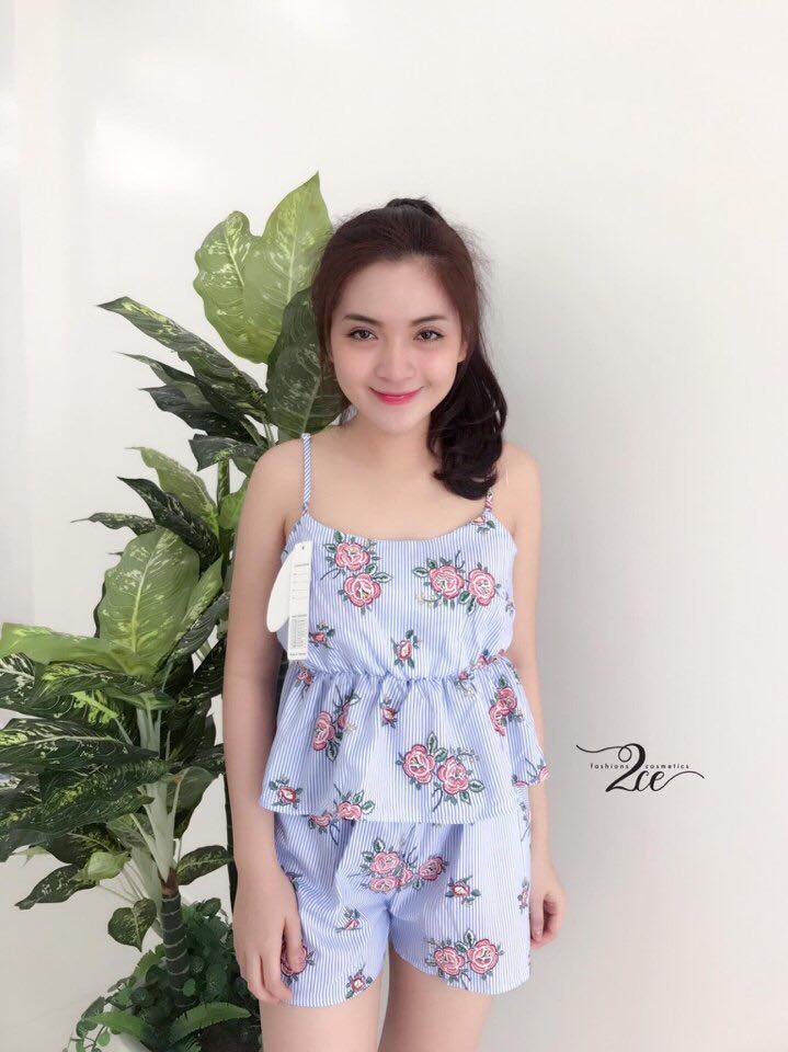Đồ bộ nữ thoải mái cùng áo hai dây và quần short