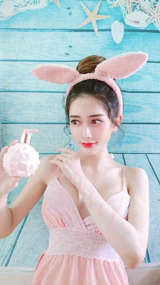 Rụng trứngg với e sữa tắm hương nước hoa Pinklady