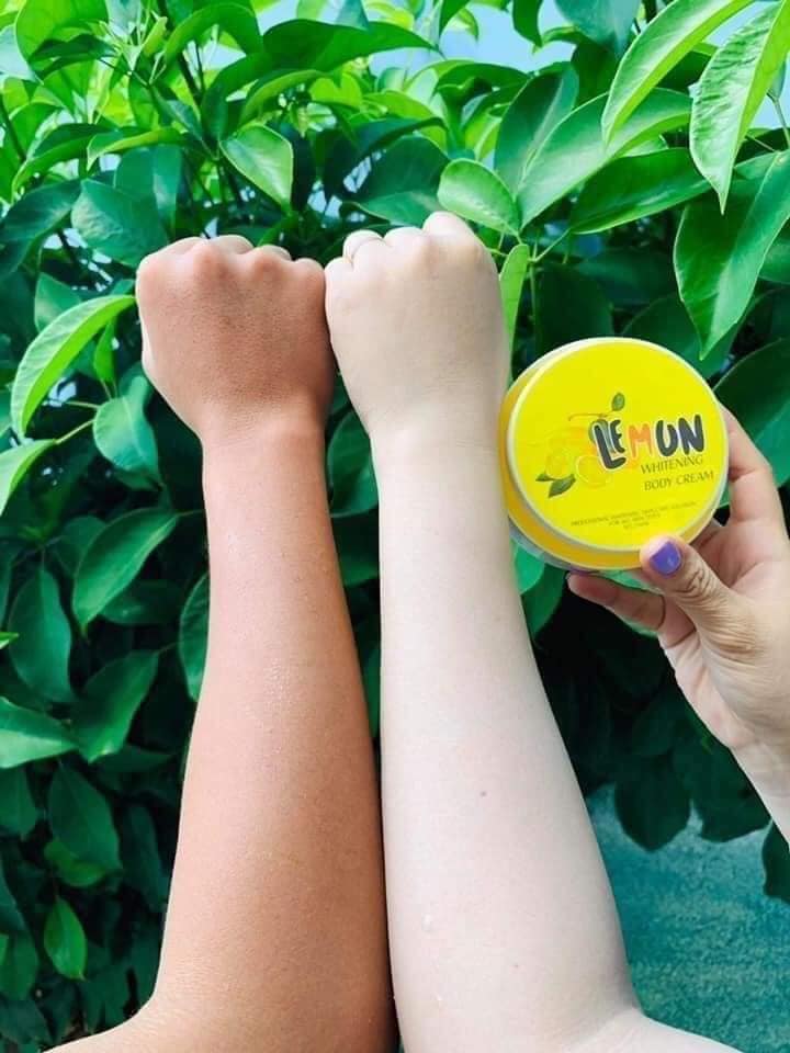 Thoa kem BODY LEMON đều đặn để có làm da trắng mịn diện tết cho bằng chị bằng em