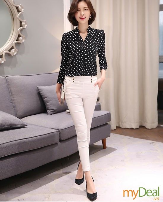 Chọn họa tiết chấm lớn hơn nếu bạn đang sở hữu một thân hình mảnh mai