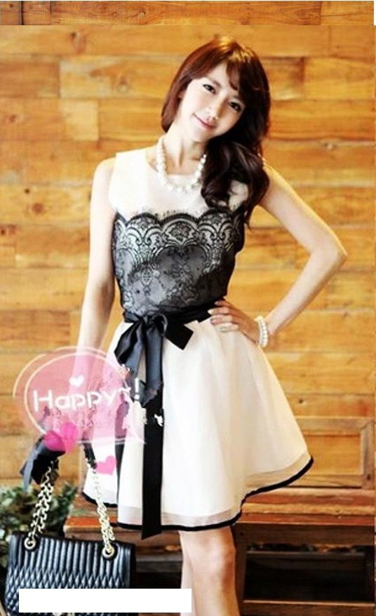 Váy voan dài nữa kết hợp với nơ bản to khiến cho người mặc càng tôn lên vẻ đẹp trẻ trung