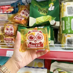 1 Cái Bánh Bông Lan Ruốc Gấu Mèo Master Min