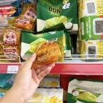 1 Cái Bánh Bông Lan Ruốc Gấu Mèo Master Min