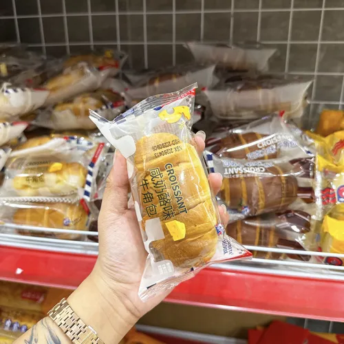 1 Cái Bánh Croissant NORBETA Vị Phô Mai
