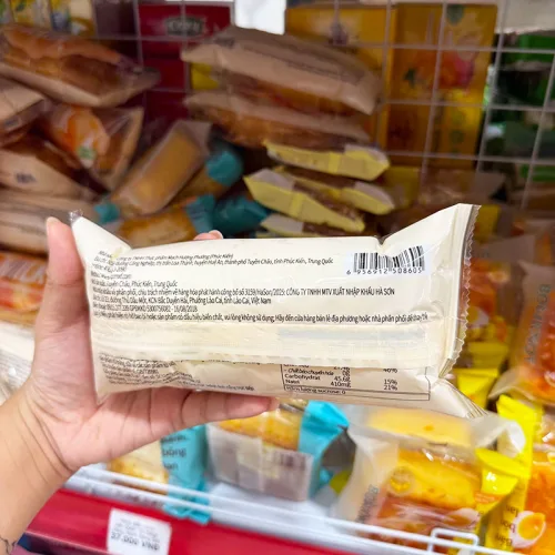 1 Cái Bánh Mì Sừng Bò WEICHUDAO Vị Sữa