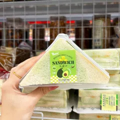 1 Cái Bánh Sandwich Weisiel Tam Giác Vị Bơ