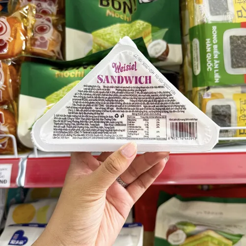 1 Cái Bánh Sandwich Weisiel Tam Giác Vị Khoai Môn