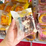 1 Thùng Bánh Bông Lan BOWKNOT Vị Chà Bông Socola - Thùng 24 Cái