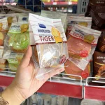 1 Thùng Bánh Bông Lan Cuộn Da Hổ ZHUOGUAN 4 Màu (Vàng, Hồng, Nâu, Xanh) - Thùng 18 Cái