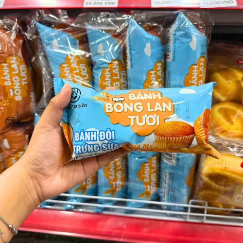 1 Thùng Bánh Bông Lan Tươi Trứng Sữa Kim Nguyên Vị Phô Mai (60g x 10 Lốc x 10 Gói) - Bịch Xanh Dương