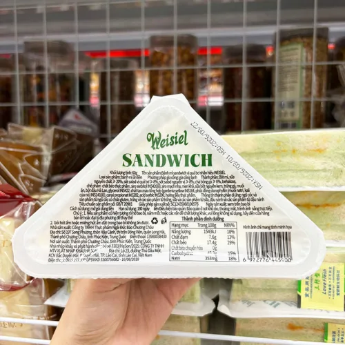 1 Thùng Bánh Sandwich Weisiel Tam Giác Vị Bơ - Thùng 32 Cái