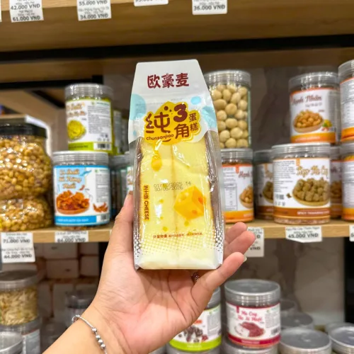 3 Cái Bánh Bông Lan Tam Giác CHUNSANJIAO Vị Phô Mai - Màu Vàng