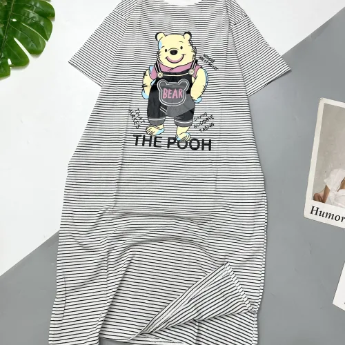 Đầm form suông tay ngắn cổ tròn in hình gấu The Pooh