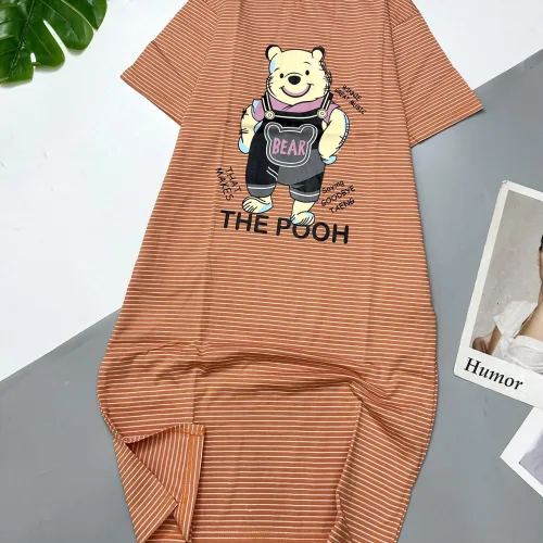 Đầm form suông tay ngắn cổ tròn in hình gấu The Pooh