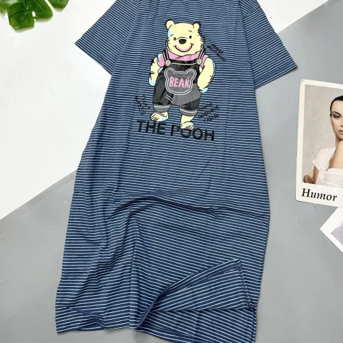 Đầm form suông tay ngắn cổ tròn in hình gấu The Pooh