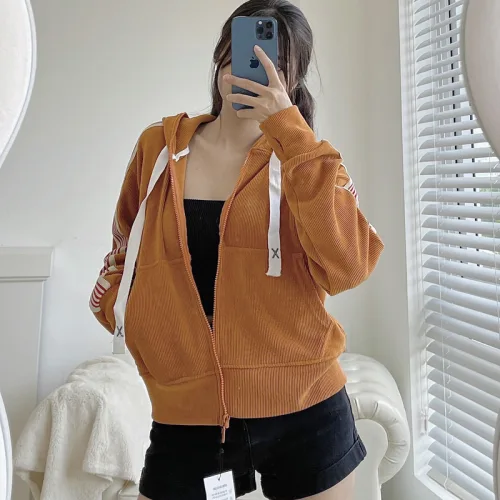 Áo khoác nữ có nón thun gân tay viền sọc màu