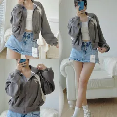 Áo khoác nữ dáng lửng phối logo thời trang