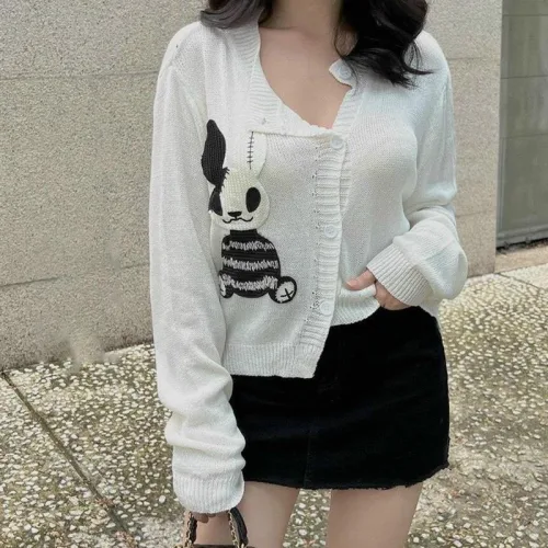 Áo len sọc tay dài thêu hình thỏ