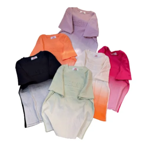 Áo thun nữ Baby Tee loang 2 màu chữ nổi ôm body từ 35kg - 55kg