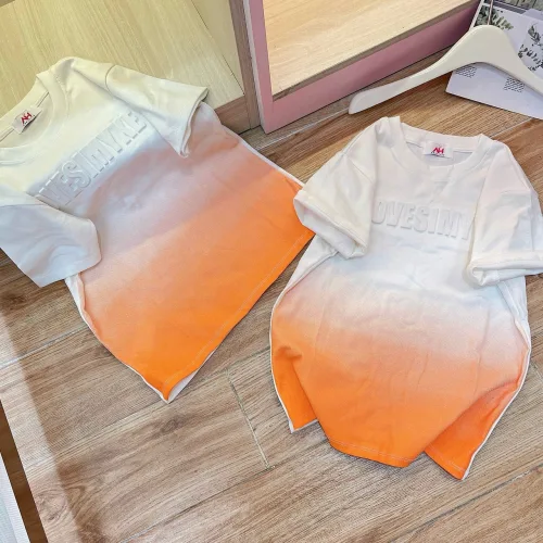 Áo thun nữ Baby Tee loang 2 màu chữ nổi ôm body từ 35kg - 55kg
