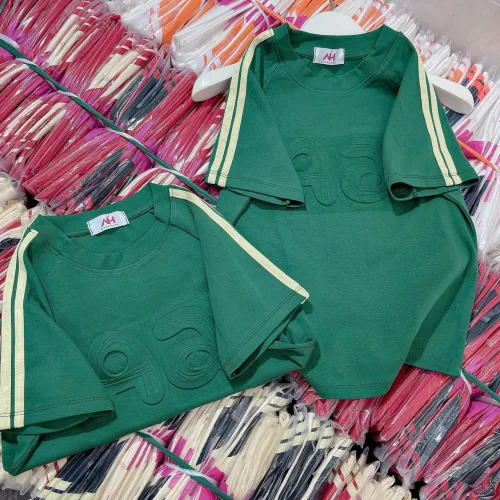 Áo thun nữ Baby Tee ôm body từ 35kg - 55kg In Chữ Nổi Aa