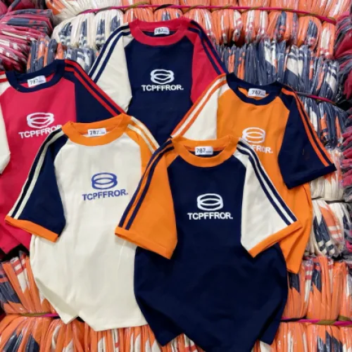 Áo thun nữ Baby Tee ôm body từ 35kg - 55kg in chữ TCPFFROR