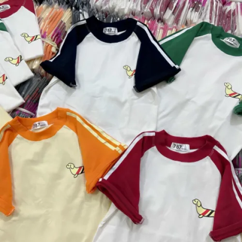 Áo thun nữ Baby Tee ôm body từ 35kg - 55kg in Hình Con Chó bên trái