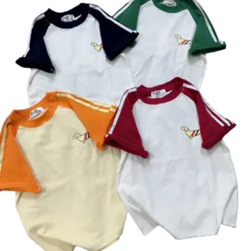 Áo thun nữ Baby Tee ôm body từ 35kg - 55kg in Hình Con Chó bên trái