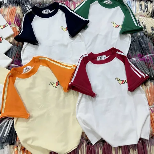 Áo thun nữ Baby Tee ôm body từ 35kg - 55kg in Hình Con Chó bên trái