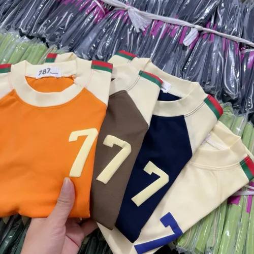 Áo thun nữ Baby Tee ôm body từ 35kg - 55kg in số 7 bên trái ngực