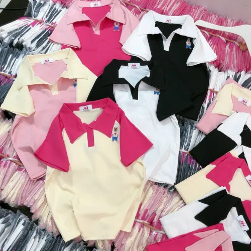 Áo thun nữ Cổ Bẻ thuê logo gấu Baby Tee ôm body từ 35kg - 55kg