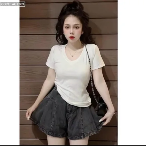 Áo thun nữ cổ tim trơn Baby Tee ôm body từ 35kg - 55kg