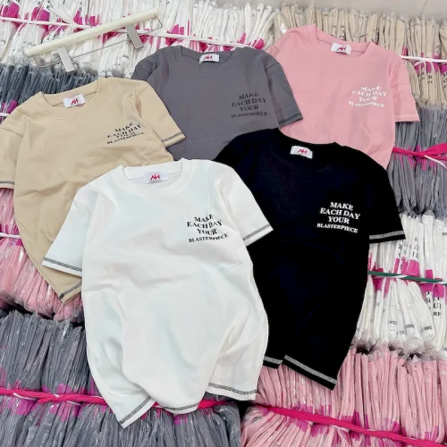 Áo Thun Nữ Cổ Tròn Baby Tee In Chữ Bên Ngực Mạc AH787