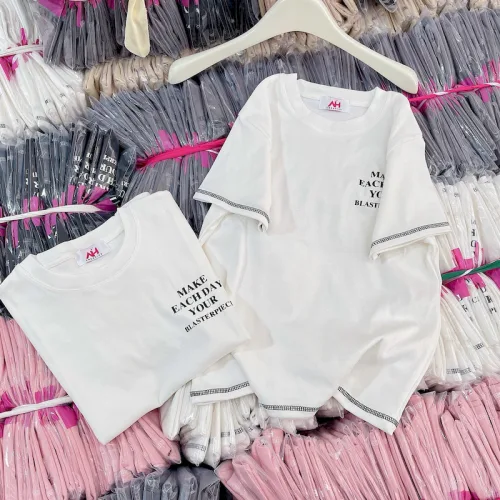 Áo Thun Nữ Cổ Tròn Baby Tee In Chữ Bên Ngực Mạc AH787
