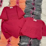 Áo Thun Nữ Cổ Tròn Baby Tee In Dập Nổi Chữ BOSTON Mạc AH787