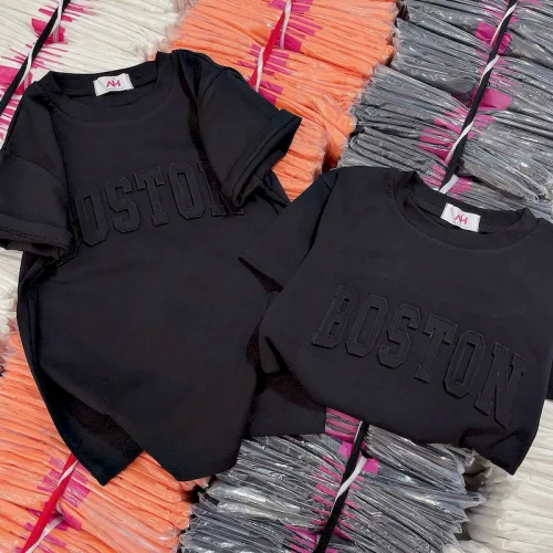 Áo Thun Nữ Cổ Tròn Baby Tee In Dập Nổi Chữ BOSTON Mạc AH787
