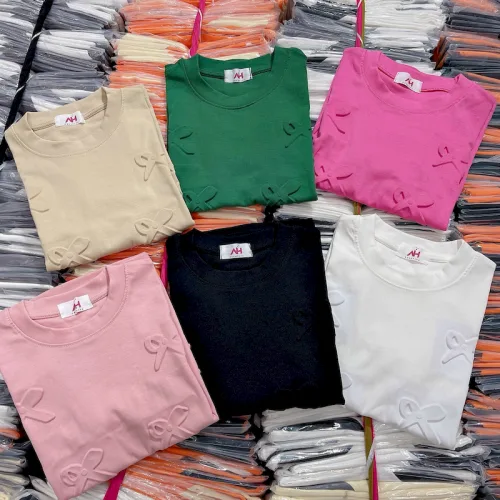 Áo Thun Nữ Cổ Tròn Baby Tee In Dập Nổi Hình Nơ Mạc AH787