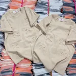 Áo Thun Nữ Cổ Tròn Baby Tee In Dập Nổi Hình Nơ Mạc AH787