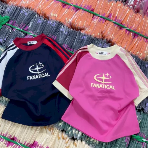 Áo Thun Nữ Cổ Tròn Baby Tee Tay Phối Màu In Hình Ngôi Sao AH787