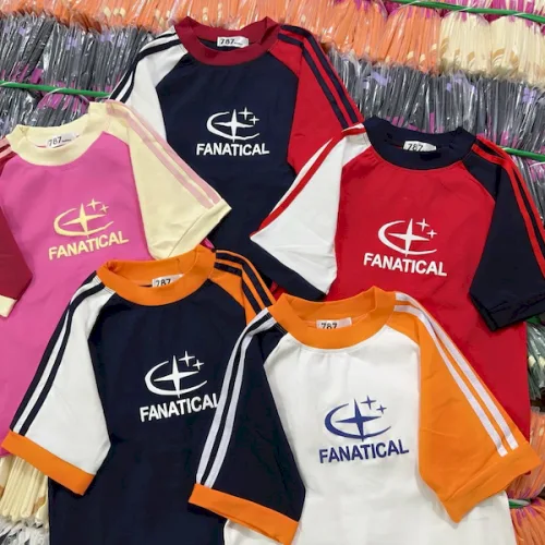 Áo Thun Nữ Cổ Tròn Baby Tee Tay Phối Màu In Hình Ngôi Sao AH787